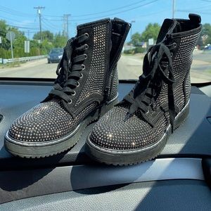 Madden Girl Combat boots - excellent condition
